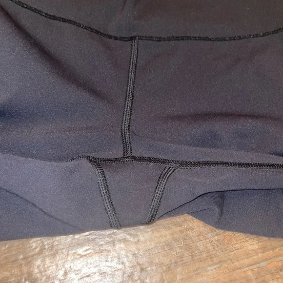 lululemon athletica, Align leggings, size 6 - Picture 5 of 5